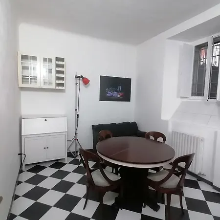 Gallery House *