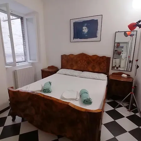 Gallery House *